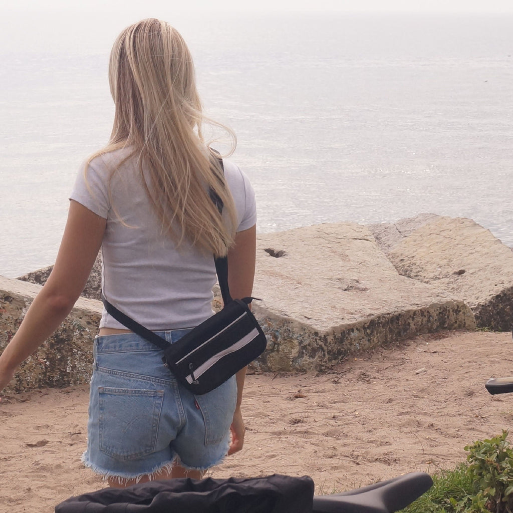 BiKASE Clutch - Small Shoulder Bag - view 5