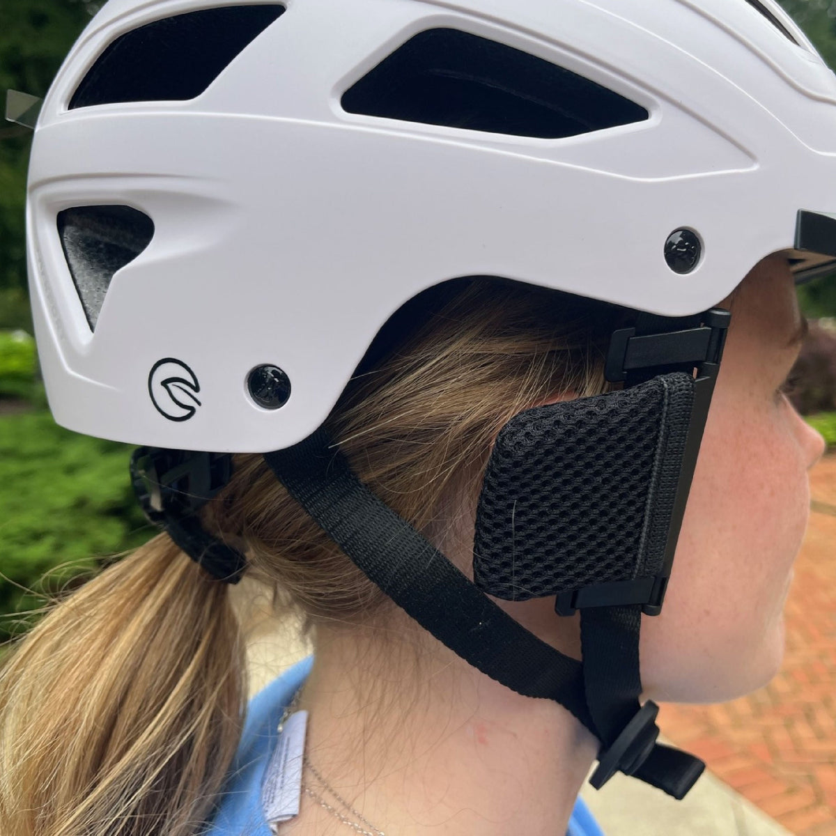 BiKASE Hear Clear Wind Deflectors & Noise Reducers for Bike Riding - view 4