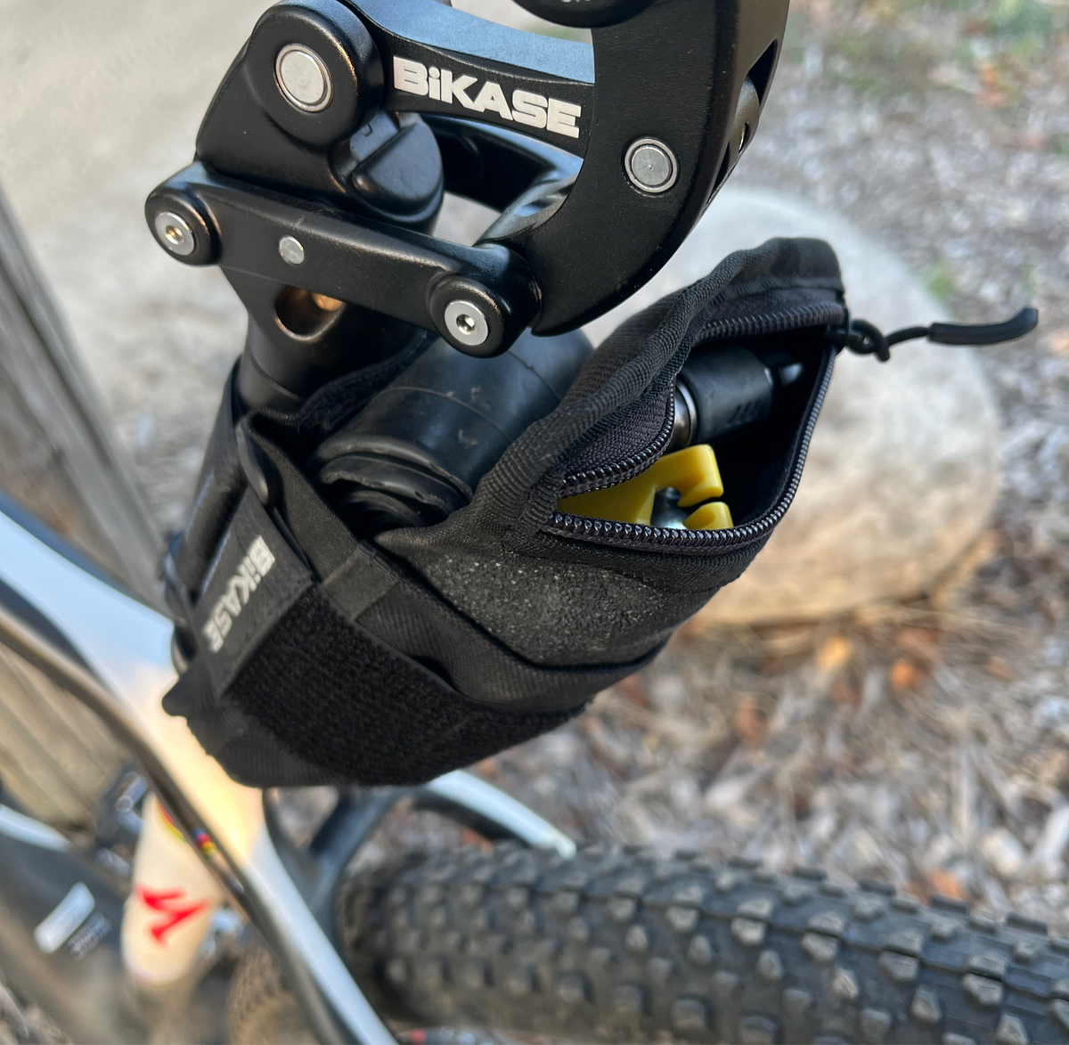 BiKASE Tube & Tool Wrap - view 12