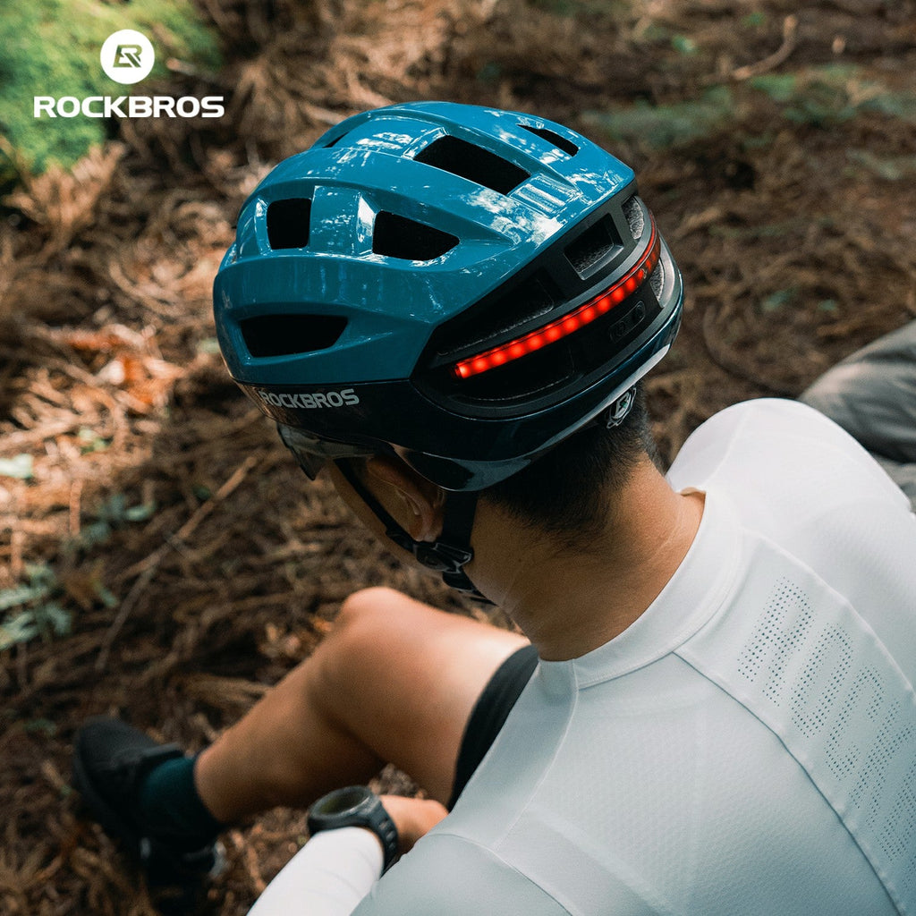 GlowGuard Smart Cycling Helmet with Remote Lights